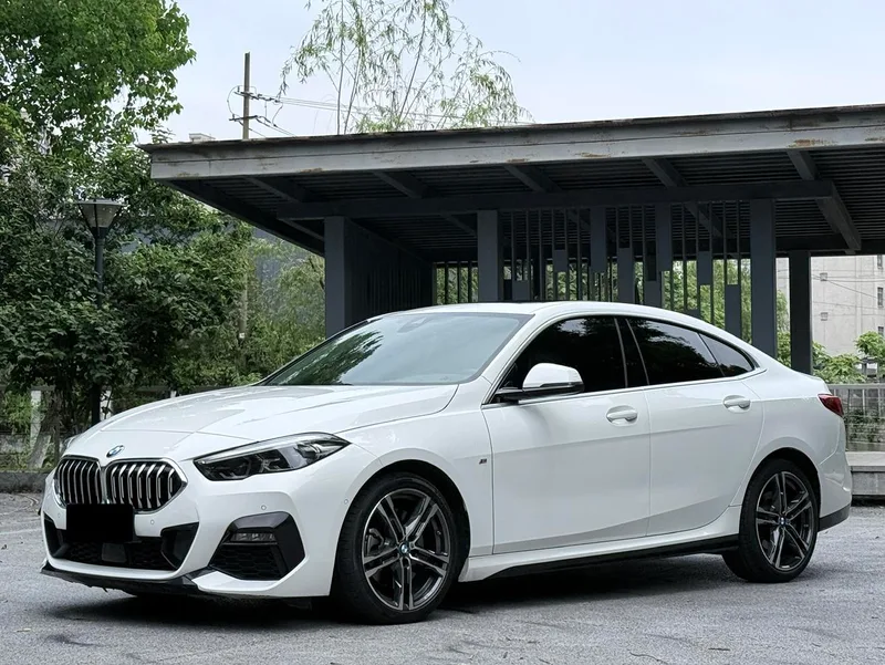 BMW 2 Series 2023 225i Four-door coupe M Sports suit exterior photo 1 BMW 2 Series 2023 225i Four-door coupe M Sports suit exterior photo 1