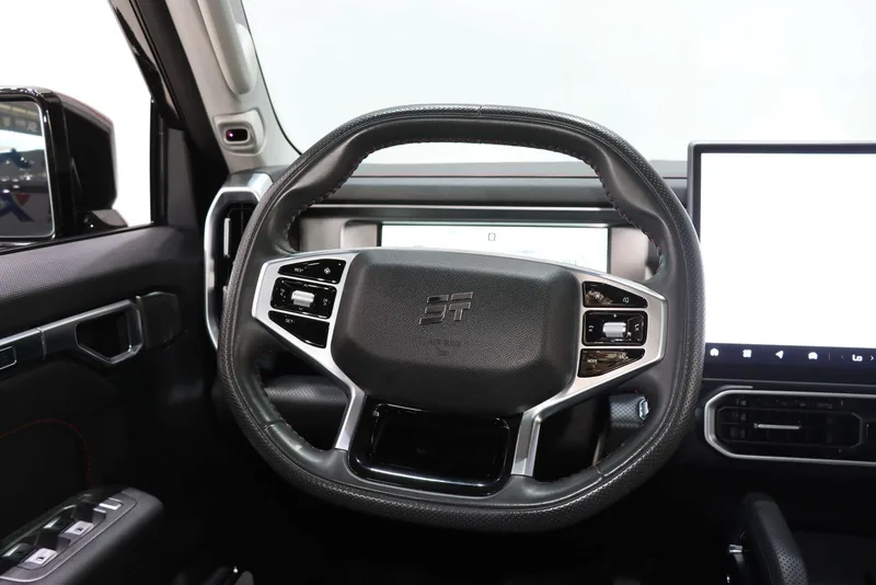 Jetour T2 2023 1.5TD Two-wheel drive Discover PRO interior photo 13