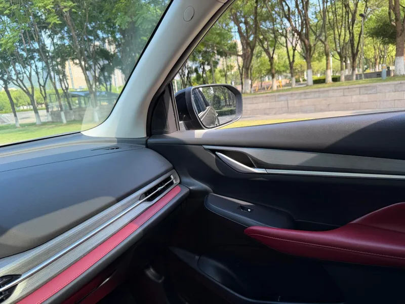 Changan CS55 PLUS 2021 Blue Whale Edition 1.5T Manual Deluxe interior photo 11 Changan CS55 PLUS 2021 Blue Whale Edition 1.5T Manual Deluxe interior photo 11
