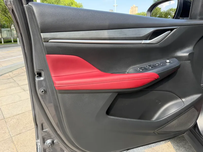 Changan CS55 PLUS 2021 Blue Whale Edition 1.5T Manual Deluxe interior photo 18 Changan CS55 PLUS 2021 Blue Whale Edition 1.5T Manual Deluxe interior photo 18