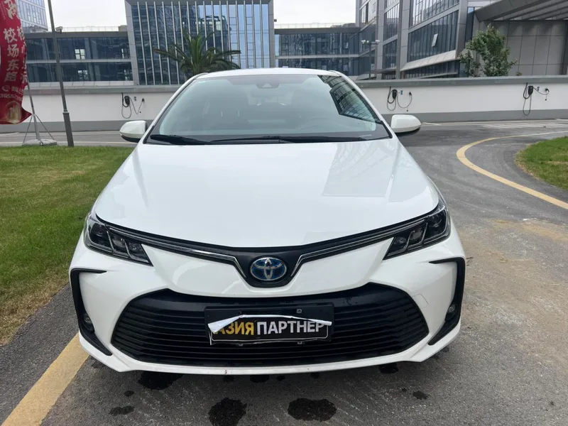 Toyota Corolla 2021 Dual Power 1.8L E-CVT Pioneer Edition exterior photo 2 Toyota Corolla 2021 Dual Power 1.8L E-CVT Pioneer Edition exterior photo 2