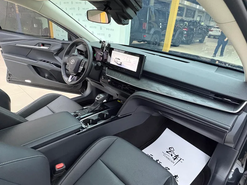 Toyota Camry 2024 Dual Power 2.0HGVP Luxury Edition interior photo 9 Toyota Camry 2024 Dual Power 2.0HGVP Luxury Edition interior photo 9
