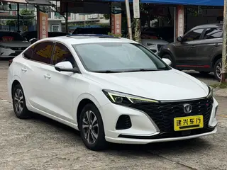 Changan Eado 2021 PLUS Ballena azul NE 1.4T GDI DCT Acabado premium exterior foto 3 Changan Eado 2021 PLUS Ballena azul NE 1.4T GDI DCT Acabado premium exterior foto 3