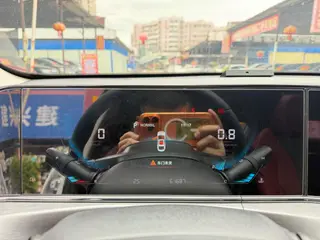 Changan Eado 2021 PLUS Ballena azul NE 1.4T GDI DCT Acabado premium exterior foto 8 Changan Eado 2021 PLUS Ballena azul NE 1.4T GDI DCT Acabado premium exterior foto 8