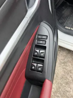 Changan Eado 2021 PLUS Ballena azul NE 1.4T GDI DCT Acabado premium interior foto 15 Changan Eado 2021 PLUS Ballena azul NE 1.4T GDI DCT Acabado premium interior foto 15