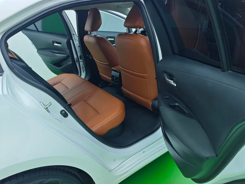 Toyota Corolla 2024 Intelligent electric hybrid double engine 1.8L E-CVT Pioneer Edition interior photo 19 Toyota Corolla 2024 Intelligent electric hybrid double engine 1.8L E-CVT Pioneer Edition interior photo 19