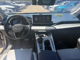 Geely Preface 2020 2.0T Luxury type exterior photo 4 Geely Preface 2020 2.0T Luxury type exterior photo 4