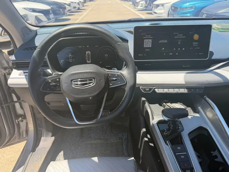Geely Preface 2020 2.0T Luxury type exterior photo 5 Geely Preface 2020 2.0T Luxury type exterior photo 5
