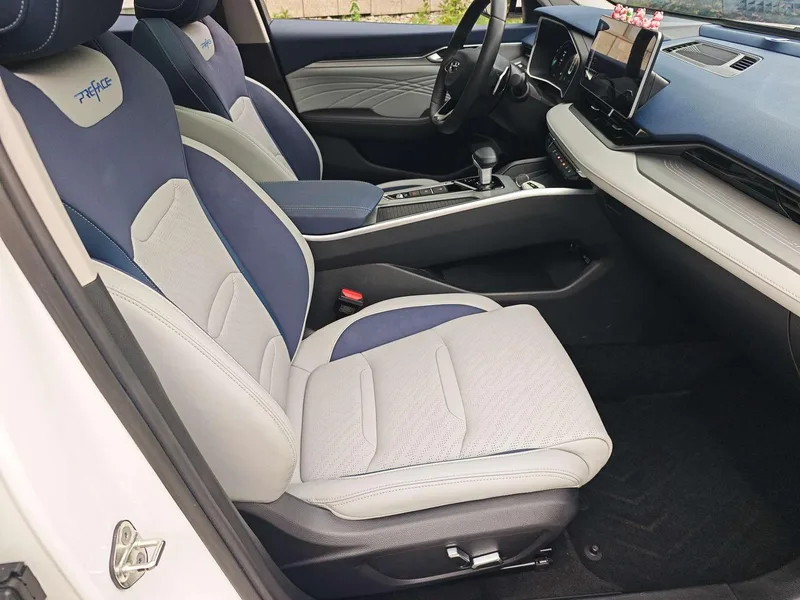 Geely Preface 2023 2.0T Premium Trim exterior photo 6 Geely Preface 2023 2.0T Premium Trim exterior photo 6