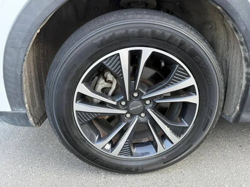 Jetour X70 PLUS 2021 1.5T 6MT wind 5 seat exterior photo 4 Jetour X70 PLUS 2021 1.5T 6MT wind 5 seat exterior photo 4