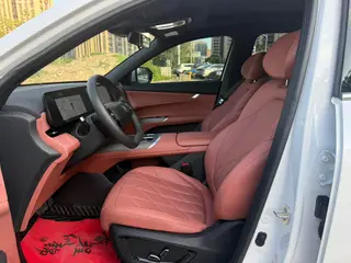 Changan CS75 PLUS 2025 Fourth generation 1.5T New Blue Whale Wisdom Enjoy exterior photo 4 Changan CS75 PLUS 2025 Fourth generation 1.5T New Blue Whale Wisdom Enjoy exterior photo 4
