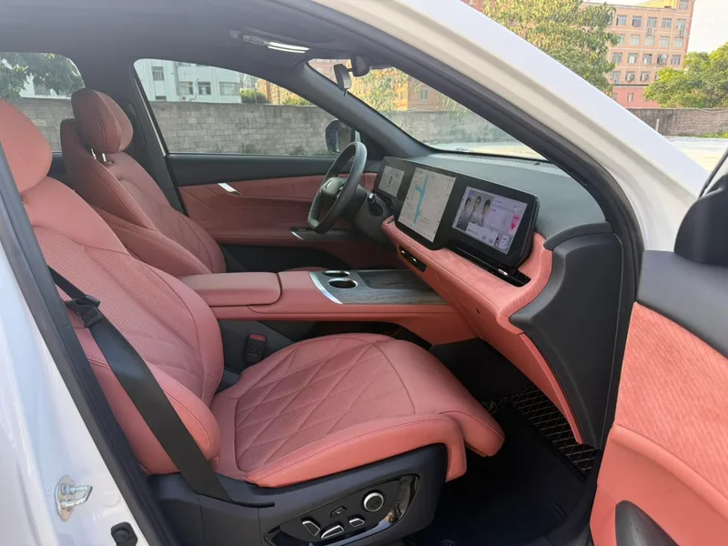 Changan CS75 PLUS 2025 Fourth generation 1.5T New Blue Whale Wisdom Enjoy interior photo 14 Changan CS75 PLUS 2025 Fourth generation 1.5T New Blue Whale Wisdom Enjoy interior photo 14