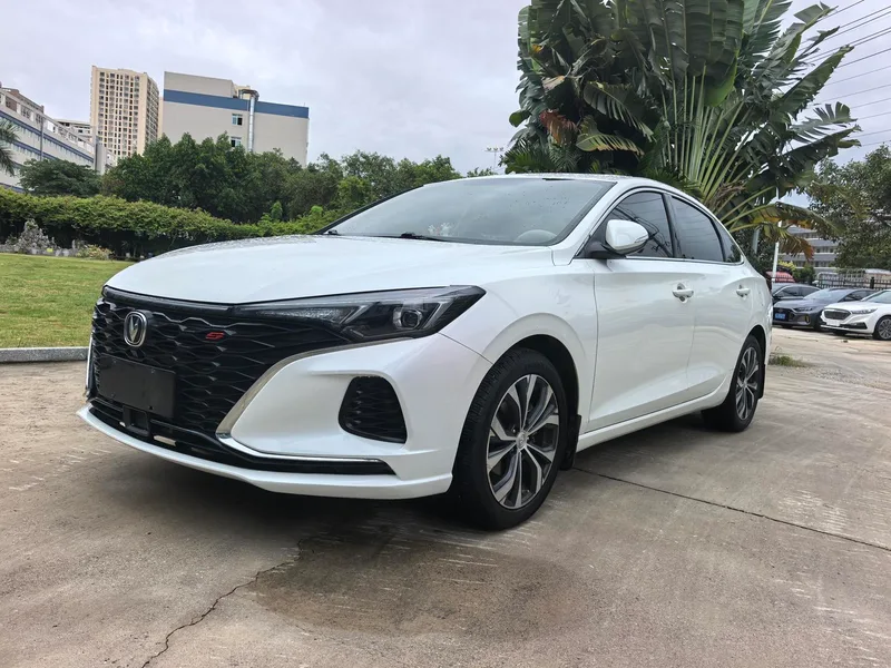 Changan Eado 2021 PLUS Blue whale NE 1.4T GDI DCT Flagship exterior photo 1 Changan Eado 2021 PLUS Blue whale NE 1.4T GDI DCT Flagship exterior photo 1
