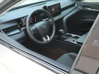 Toyota Camry 2024 Dual Power 2.0HE Elite Edition interior photo 13 Toyota Camry 2024 Dual Power 2.0HE Elite Edition interior photo 13