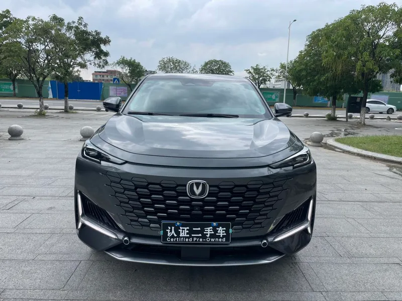 Changan UNI-K 2021 2.0T Премиальная комплектация экстерьер фото 2 Changan UNI-K 2021 2.0T Премиальная комплектация экстерьер фото 2