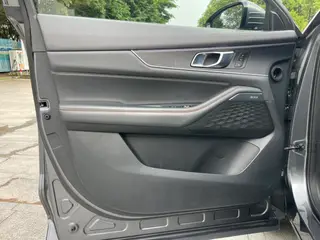 Changan UNI-K 2021 2.0T Премиальная комплектация интерьер фото 19 Changan UNI-K 2021 2.0T Премиальная комплектация интерьер фото 19