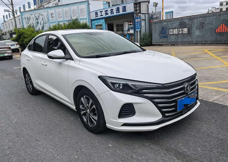 Changan Eado 2021 PLUS 1.6L GDI CVT Luxury type exterior photo 3 Changan Eado 2021 PLUS 1.6L GDI CVT Luxury type exterior photo 3