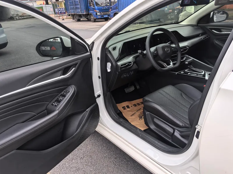 Changan Eado 2021 PLUS 1.6L GDI CVT Luxury type interior photo 11 Changan Eado 2021 PLUS 1.6L GDI CVT Luxury type interior photo 11
