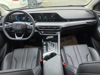 Changan Eado 2021 PLUS 1.6L GDI CVT Luxury type interior photo 16 Changan Eado 2021 PLUS 1.6L GDI CVT Luxury type interior photo 16
