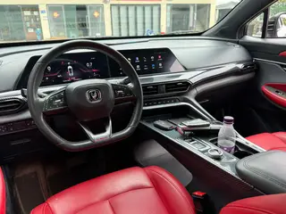 Changan UNI-T 2021 1.5T Excellence-type exterior photo 5 Changan UNI-T 2021 1.5T Excellence-type exterior photo 5