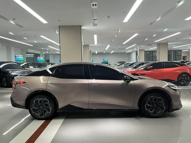 Toyota bZ3 2023 Long battery life Premium exterior photo 4 Toyota bZ3 2023 Long battery life Premium exterior photo 4