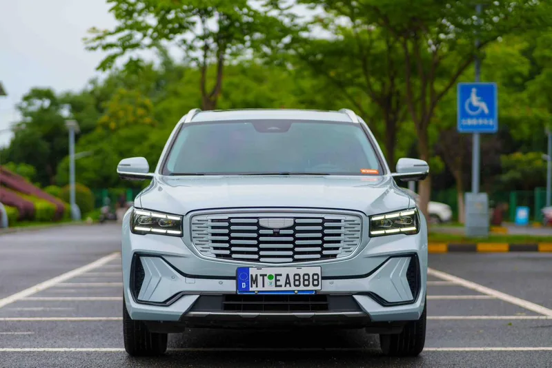 Geely Monjaro 2022 1.5T Thor Hi·F Oil-electric hybrid version Super Swift exterior photo 2 Geely Monjaro 2022 1.5T Thor Hi·F Oil-electric hybrid version Super Swift exterior photo 2