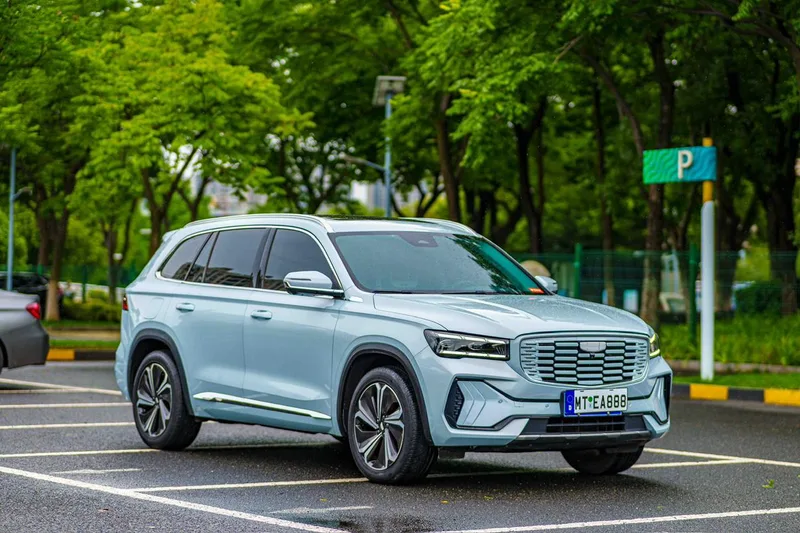 Geely Monjaro 2022 1.5T Thor Hi·F Oil-electric hybrid version Super Swift interior photo 7 Geely Monjaro 2022 1.5T Thor Hi·F Oil-electric hybrid version Super Swift interior photo 7