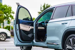 Geely Monjaro 2022 1.5T Thor Hi·F Oil-electric hybrid version Super Swift interior photo 8 Geely Monjaro 2022 1.5T Thor Hi·F Oil-electric hybrid version Super Swift interior photo 8