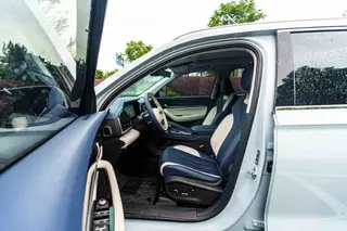 Geely Monjaro 2022 1.5T Thor Hi·F Oil-electric hybrid version Super Swift interior photo 9 Geely Monjaro 2022 1.5T Thor Hi·F Oil-electric hybrid version Super Swift interior photo 9