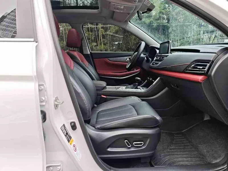 Changan CS75 2023 Enjoyment Edition 1.5T DCT Premium Trim interior photo 14 Changan CS75 2023 Enjoyment Edition 1.5T DCT Premium Trim interior photo 14