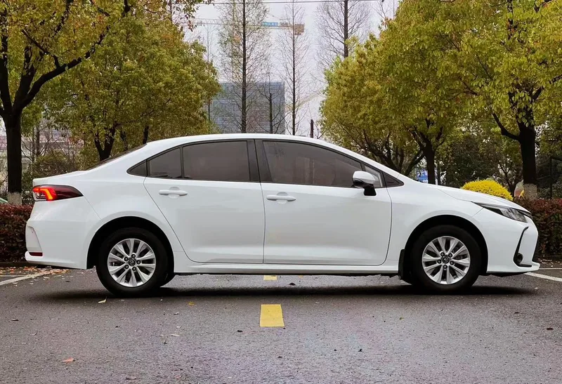 Toyota Corolla 2022 Dual Power 1.8L E-CVT Pioneer Edition exterior photo 4 Toyota Corolla 2022 Dual Power 1.8L E-CVT Pioneer Edition exterior photo 4