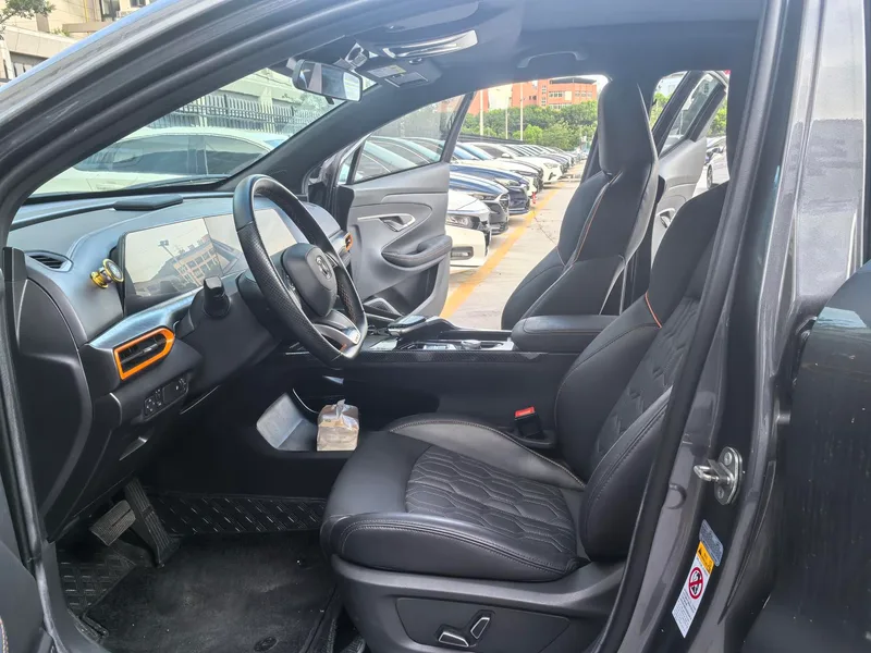 Changan UNI-T 2022 1.5T Sports version Premium Trim interior photo 12 Changan UNI-T 2022 1.5T Sports version Premium Trim interior photo 12