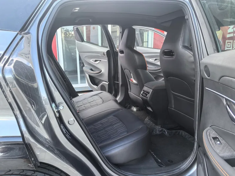 Changan UNI-T 2022 1.5T Sports version Premium Trim interior photo 14 Changan UNI-T 2022 1.5T Sports version Premium Trim interior photo 14