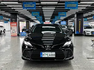 Toyota Camry 2021 2.0G Edición de lujo exterior foto 2 Toyota Camry 2021 2.0G Edición de lujo exterior foto 2