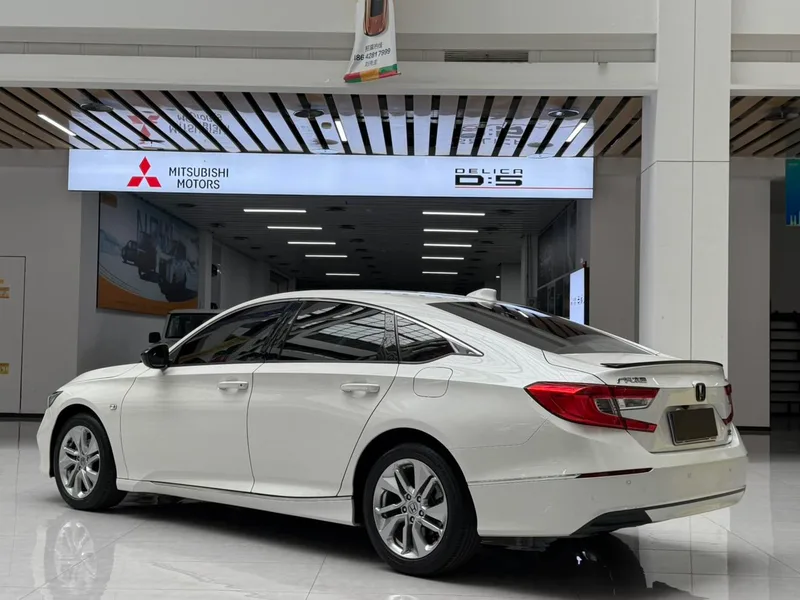 Honda Accord 2018 230TURBO Version confortable Pays V extérieur photo 6 Honda Accord 2018 230TURBO Version confortable Pays V extérieur photo 6