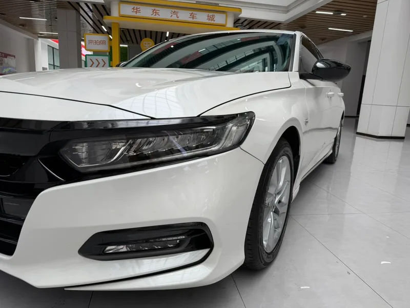 Honda Accord 2018 230TURBO Version confortable Pays V extérieur photo 7 Honda Accord 2018 230TURBO Version confortable Pays V extérieur photo 7