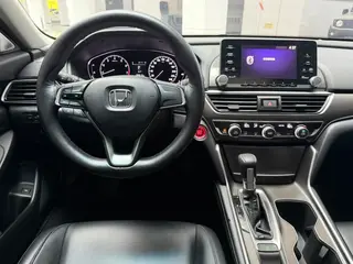 Honda Accord 2018 230TURBO Version confortable Pays V intérieur photo 13 Honda Accord 2018 230TURBO Version confortable Pays V intérieur photo 13