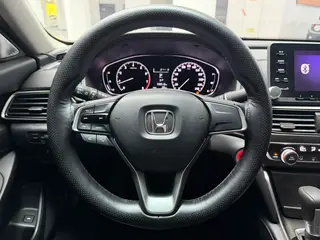 Honda Accord 2018 230TURBO Version confortable Pays V intérieur photo 14 Honda Accord 2018 230TURBO Version confortable Pays V intérieur photo 14