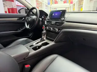 Honda Accord 2018 230TURBO Version confortable Pays V intérieur photo 16 Honda Accord 2018 230TURBO Version confortable Pays V intérieur photo 16