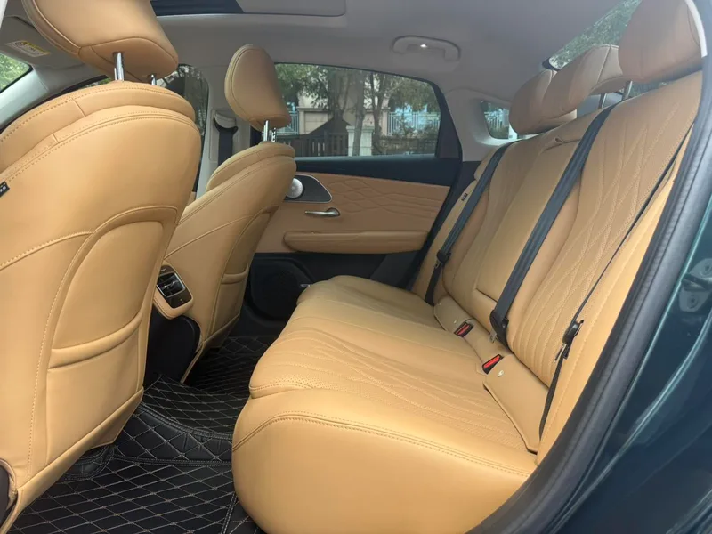 Chery Arrizo 8 PRO 2025 2.0T DCT Premium Class interior photo 13 Chery Arrizo 8 PRO 2025 2.0T DCT Premium Class interior photo 13