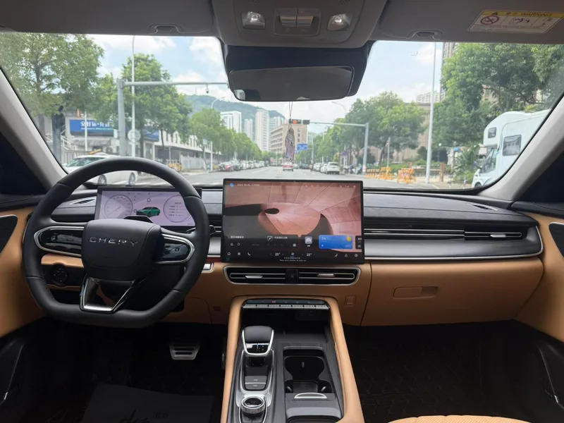 Chery Arrizo 8 PRO 2025 2.0T DCT Premium Class interior photo 19 Chery Arrizo 8 PRO 2025 2.0T DCT Premium Class interior photo 19