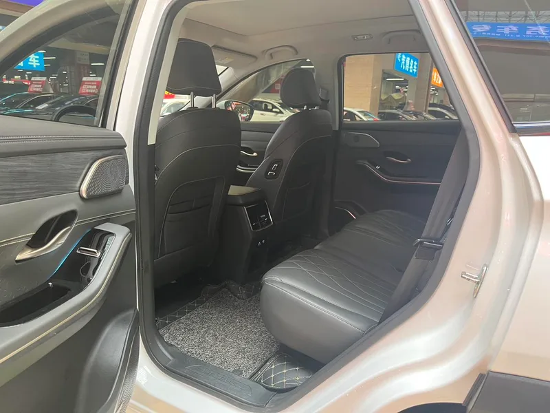 Jetour X90 C-DM 2025 1.5TD DHT Luxury Edition interior photo 11 Jetour X90 C-DM 2025 1.5TD DHT Luxury Edition interior photo 11