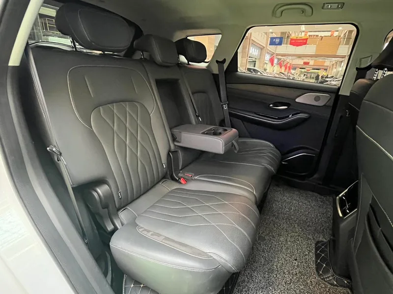 Jetour X90 C-DM 2025 1.5TD DHT Luxury Edition interior photo 15 Jetour X90 C-DM 2025 1.5TD DHT Luxury Edition interior photo 15
