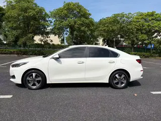 Kia K3 2019 1.5L CVT Smart Internet Edition exterior photo 2 Kia K3 2019 1.5L CVT Smart Internet Edition exterior photo 2