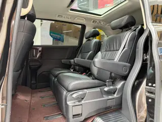 Honda Elysion 2016 2.4L Edición de moda interior foto 13 Honda Elysion 2016 2.4L Edición de moda interior foto 13