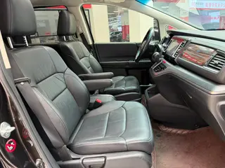 Honda Elysion 2016 2.4L Edición de moda interior foto 19 Honda Elysion 2016 2.4L Edición de moda interior foto 19