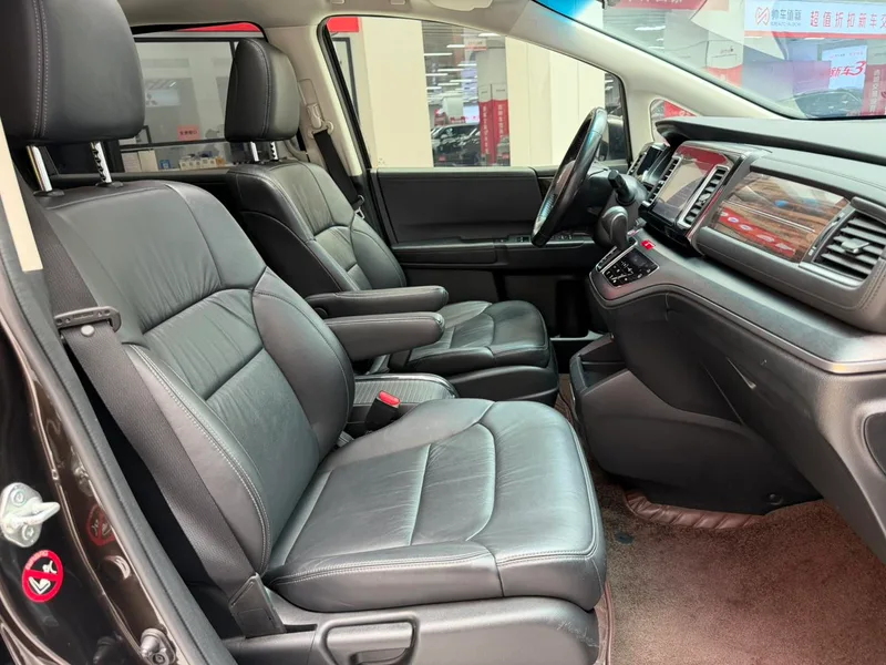 Honda Elysion 2016 2.4L Edición de moda interior foto 19 Honda Elysion 2016 2.4L Edición de moda interior foto 19