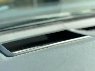 Toyota Camry 2019 2.5G Luxury Edition Country VI interior photo 13 Toyota Camry 2019 2.5G Luxury Edition Country VI interior photo 13