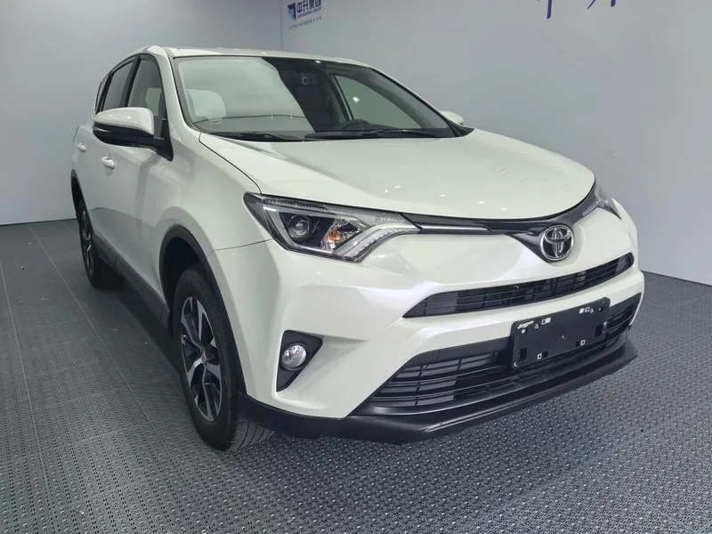 Toyota RAV4 2019 2.0L CVT Versión avanzada de tracción a dos ruedas País V exterior foto 3 Toyota RAV4 2019 2.0L CVT Versión avanzada de tracción a dos ruedas País V exterior foto 3