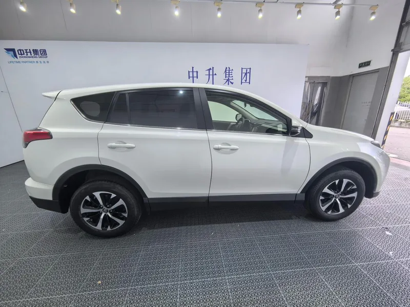 Toyota RAV4 2019 2.0L CVT Versión avanzada de tracción a dos ruedas País V exterior foto 7 Toyota RAV4 2019 2.0L CVT Versión avanzada de tracción a dos ruedas País V exterior foto 7